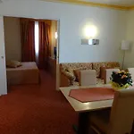 Roma 3*