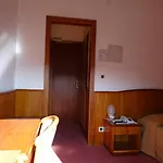 Roma فندق