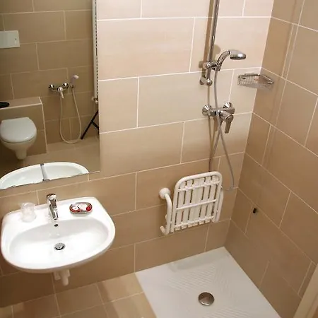 Roma Hotel