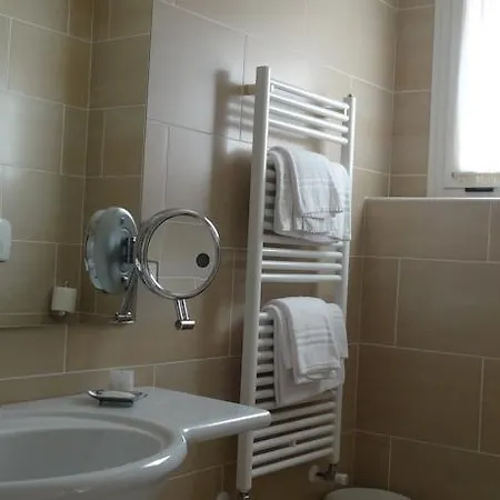Roma Hotell 3*