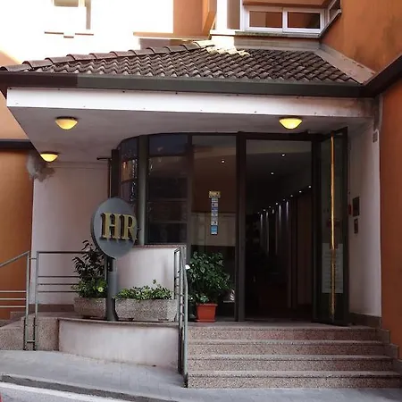 Roma Hotel 3*